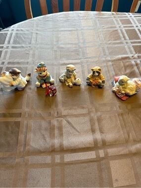 Porcelain Animal Figurine Lot - Five Enesco Calico Kittens